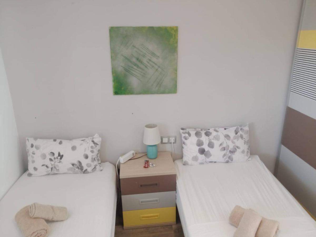 Casa Hombre Blanco Apartment Malaga Exterior photo